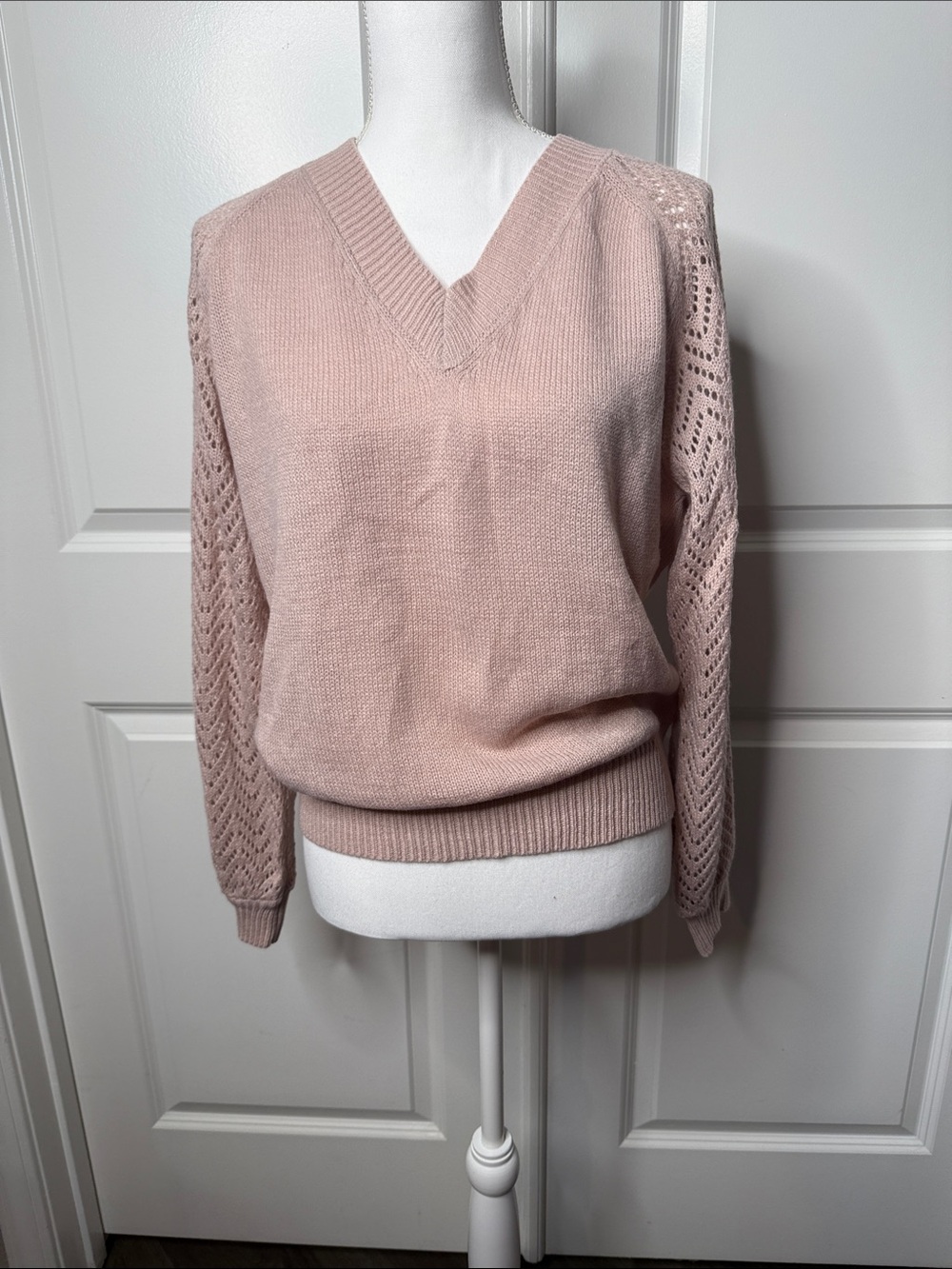 V-Neck Pointelle Sleeve Sweater in Blush Pink
